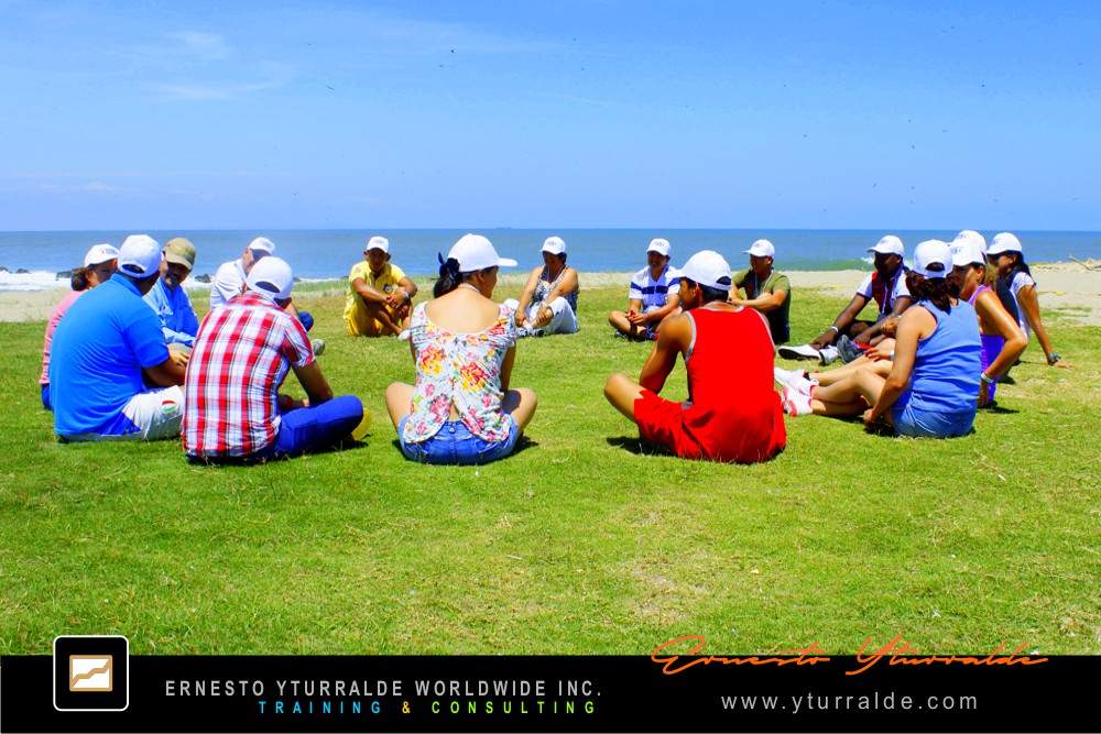 Team Building Ecuador | Talleres vivenciales para fortalecer comunicación y cohesión