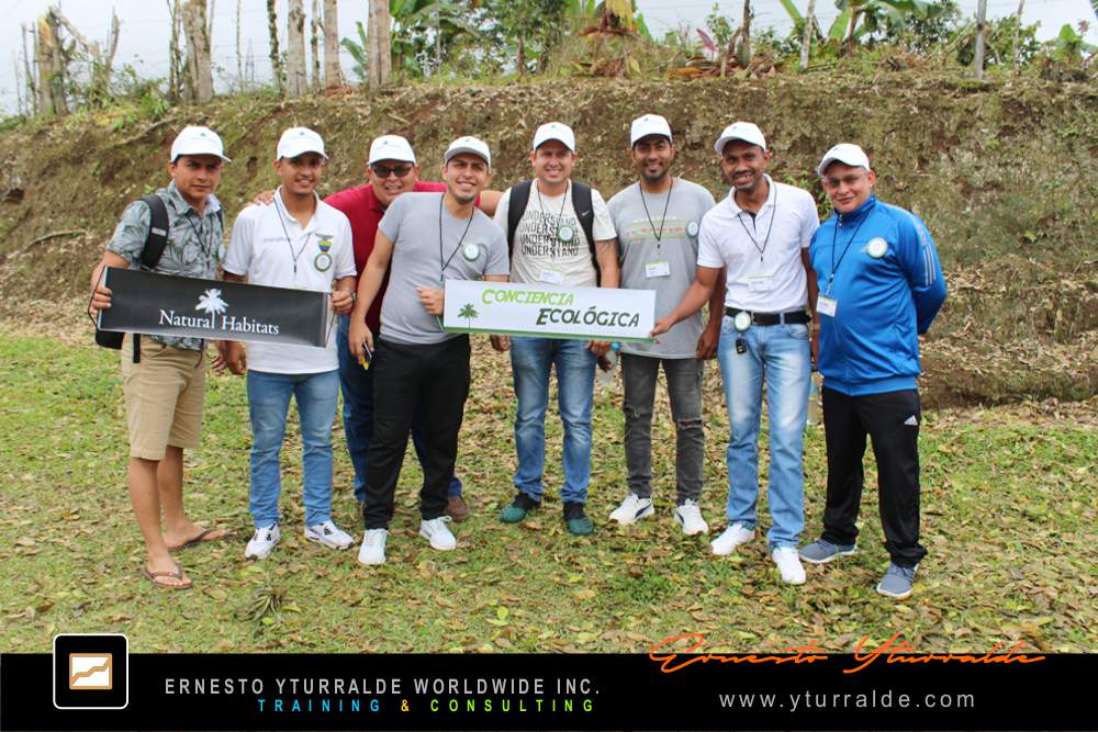 Team Building Ecuador | Taller outdoor de cuerdas para liderazgo y confianza